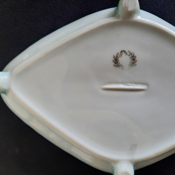 Vintage porcelain trinket box - Picture 5 of 7